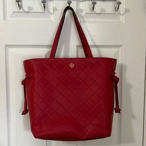 Tory Burch tote bag, slight color stain on the back, not very noticeable